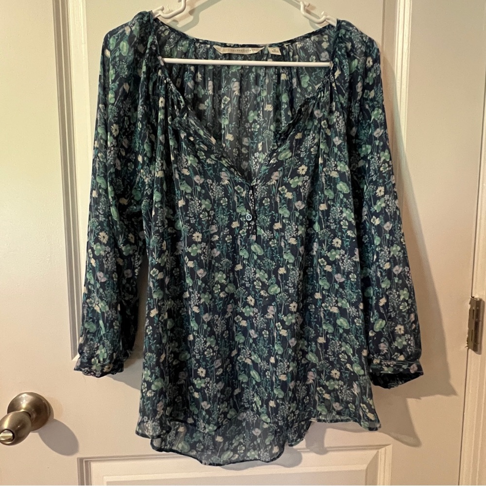 Floral flowy blouse